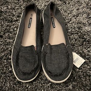 Women’s flats loafers NWT new size 6